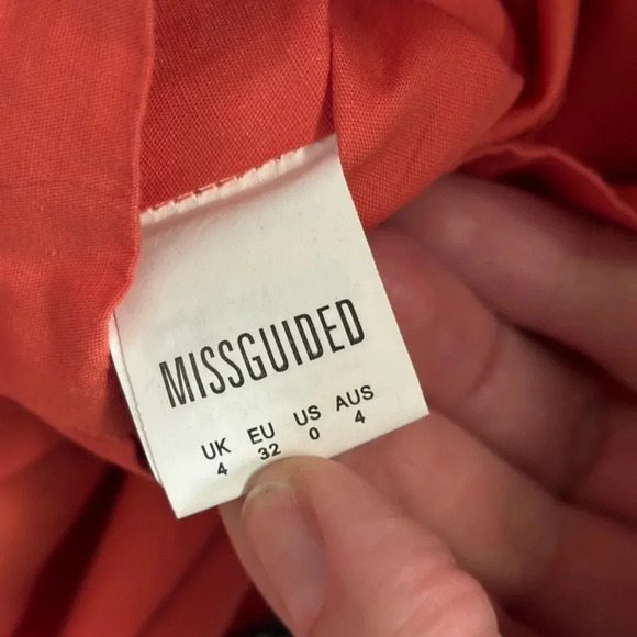 Misguided, cross over, puff sleeve, zipper, crop, top, coral, size 0 - Picture 7 of 9